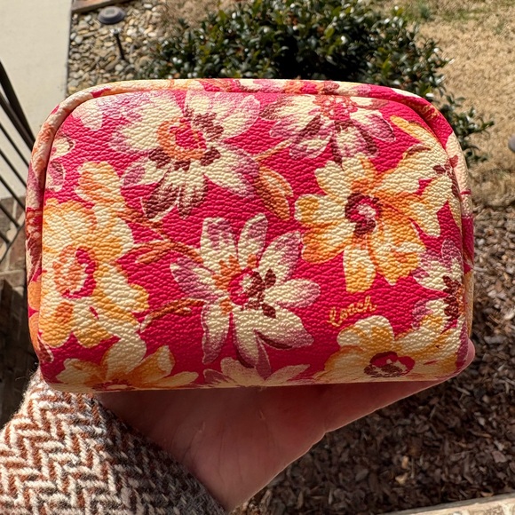 SOLD Coach Vintage Daisy mini pouch EUC SOLD - Picture 4 of 12